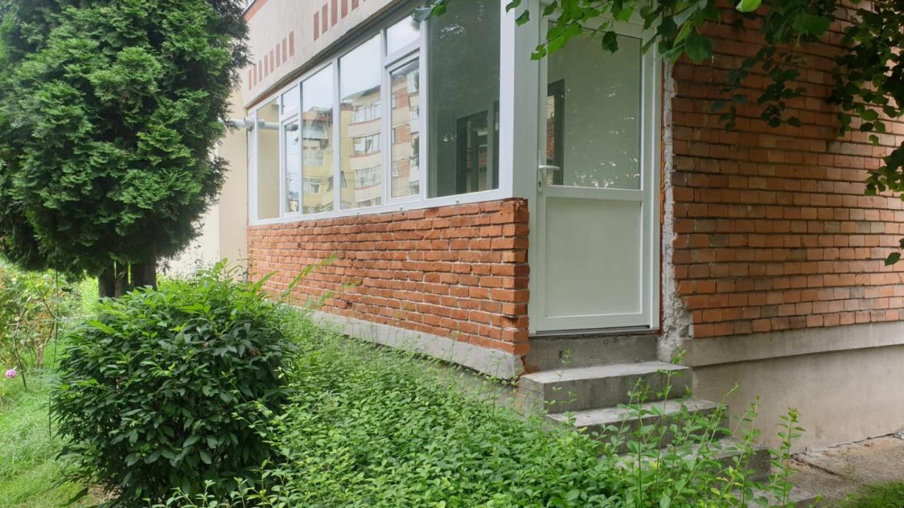 Central Residence *